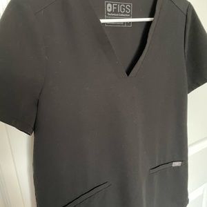 Small Figs Black two pocket scrub top
